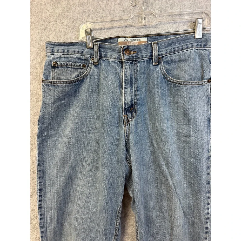 Levi Strauss Authentics Signature Relaxed Light Wash Jeans Men's Size 34x30